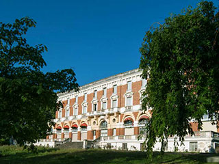 Hôtel Royal de Maisons-Laffitte Hôtel Royal de Maisons-Laffitte