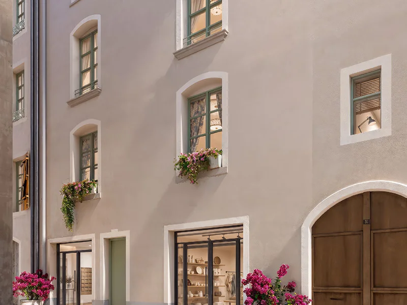 Le Bât d'Argent, Nîmes