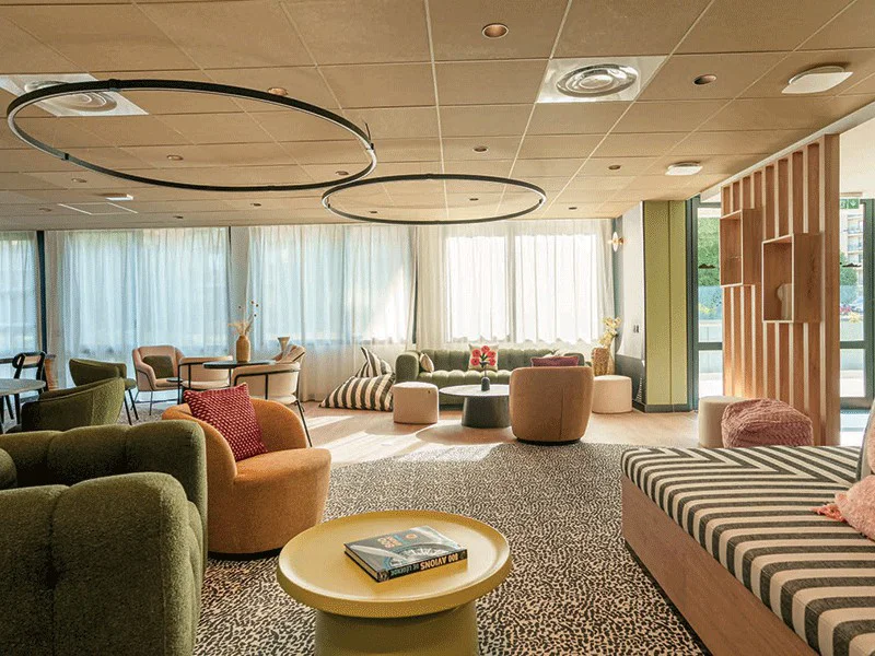 Uxco Student, Quetigny